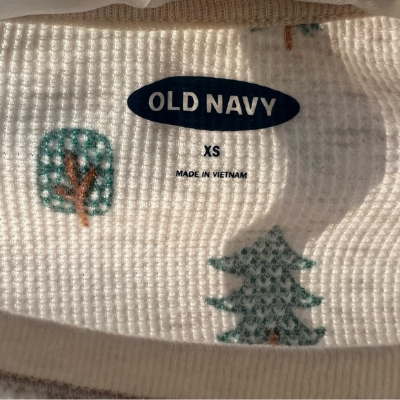 Old Navy Thermal - Picture 4 of 5